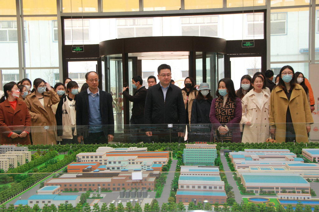 “青鸟计划·就业服务季”高校学生企业行走进洁晶